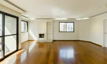 Imagem 2: Apto bem iluminado, com living amplo, varanda, entrando delicioso Sol por todas suas janel