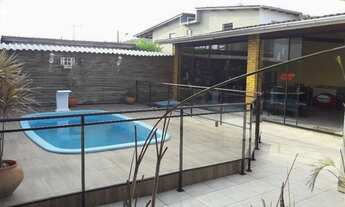 Imagem: Oportunidade - Casa Ampla com Piscina e