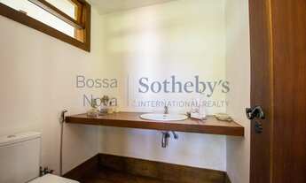 Imagem 5: Casa em condomínio fechado com projeto de Zanine