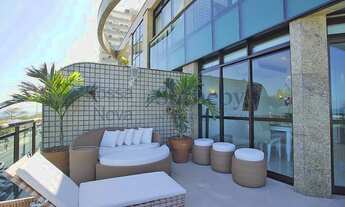 Imagem 3: Cobertura imponente com vista eterna do mar e do Morro dois Irmãos