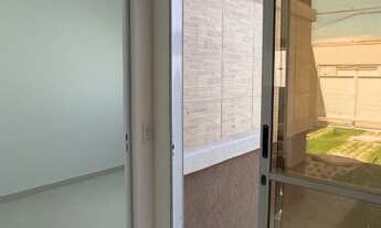 Imagem 5: Casa para venda possui 80 metros quadrados com 3 quartos em Guagiru - Caucaia - CE