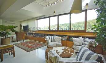 Imagem 7: Apartamento reformado por arquiteto com vista indevassada