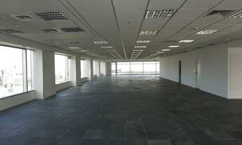 Imagem 2: Sala comercial com 533 m² de área útil e 21 vagas de garagem na Vila Olímpia