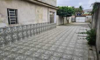 Imagem 2: Casa Padrão Casa com 3 dormitórios