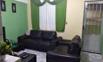 Imagem 2: Casa Em Rua Pública