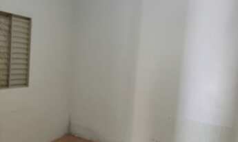Imagem 5: FM Vende- Casa na Qr 517, 2 qts. Oportunidade!
