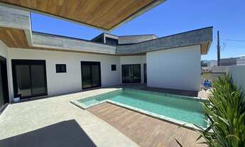 Imagem 2: Oportunidade - Casa à Venda com 04 suítes