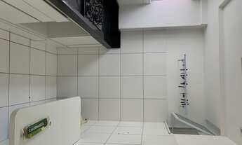 Imagem 7: Apt no SIM - 2/4 - varanda - cooktop - ar-condicionado-armários embutidos cozinha e quarto