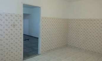 Imagem 6: Casa com 4 cômodos, próxima ao Shopping, Padaria e principais Supermercados e Atacadistas