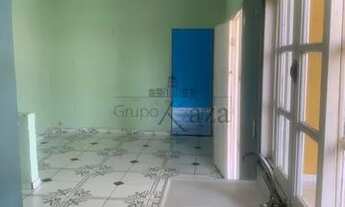 Imagem 6: Jacarei - Casa Padrão - Bandeira Branca