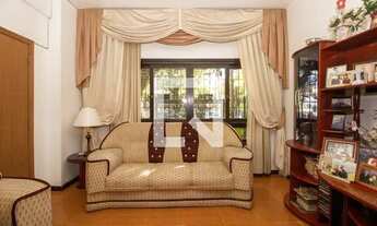 Imagem 4: Casa para Aluguel - Floresta, 4 Quartos, 300 m2