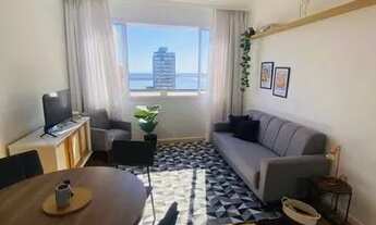 Imagem 2: Apartamento com vista para o Guaíba 2D no 14 andar, com 80m2 totalmente reformado, mobilia