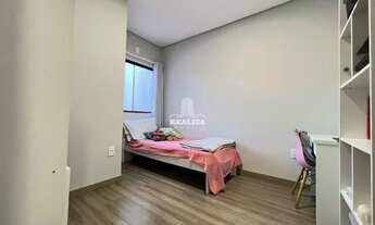 Imagem 2: Sobrado com 2 quartos e 1 suíte no bairro Itaum em rua sem saída