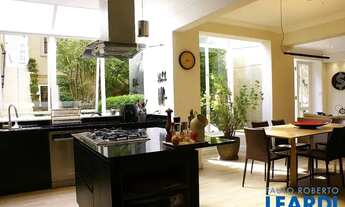 Imagem 2: CASA ASSOBRADADA - VILA NOVA CONCEIÇÃO - SP