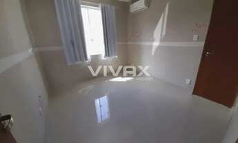 Imagem 6: Olaria - Casa de Vila Duplex Reformada - 126 m² IPTU - Sala 3 Quartos Garagem - Entrar e M