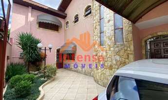 Imagem 2: Sobrado à venda no bairro Vila Aparecida - Taubaté/SP