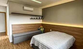 Imagem 6: Casa de condomínio para venda tem 580 metros quadrados com 4 quartos