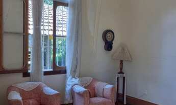 Imagem 5: Casa Centro Oportunidade! Casa linear, 4 quartos, varanda, jardim