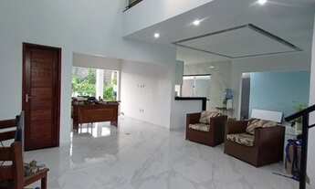 Imagem 3: Casa de condomínio para venda tem 220 metros quadrados com 3 quartos