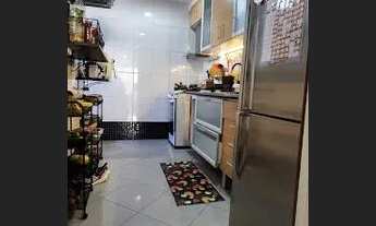 Imagem 6: 2 dormitórios* 1suíte* sala* área de serviço* 2 vagas de garagem coberta* Cód: 21127 D