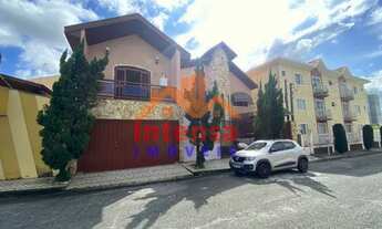 Imagem: Sobrado à venda no bairro Vila Aparecida