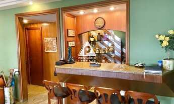 Imagem 3: Excelente cobertura, 4 quartos com 4 vagas. Leblon