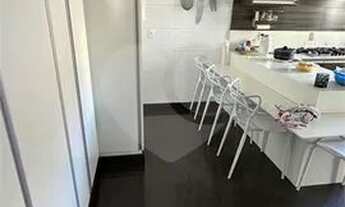 Imagem 2: Apartamento de Alto Padrão com 4 suítes, 3 salas, 6 vagas de garagens