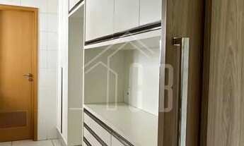 Imagem 5: Apartamento para aluguel possui 85 metros quadrados com 3 quartos em Vila Nogueira - Botuc