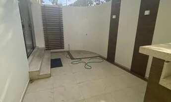 Imagem 5: Apartamento todo reformado no bairro Flamboyant com área externa