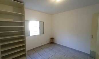 Imagem 2: Casa com 4 cômodos, próxima ao Shopping, Padaria e principais Supermercados e Atacadistas