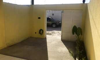 Imagem 2: REPASSE DE CASA IMPERDÍVEL NO BARROCÃO COM 2 QUARTOS