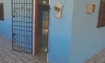 Imagem 2: Casa com 03 Quartos no Monte das Oliveiras - Venda