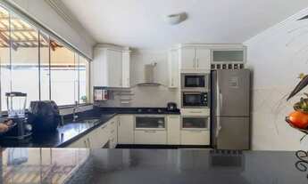 Imagem 6: Casa Térrea com 3 suítes à venda em condomínio fechado Portal do Sol I em Goiânia-GO