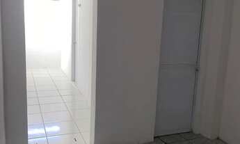 Imagem 4: Aluga um apartamento no chão!