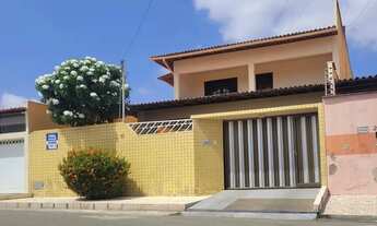 Imagem: Casa Solta para venda no Vinhais