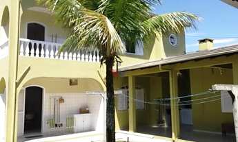 Imagem: Sobrado à Beira-Mar no Litoral Sul Conforto