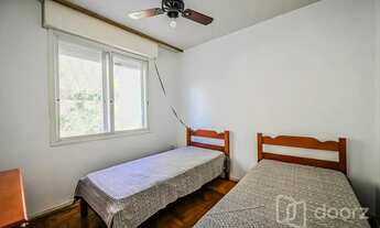 Imagem 5: Imóvel na Álvaro Osimo Caetano com 4 dormitórios e 216.24m²