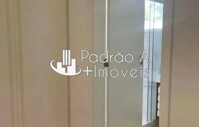 Imagem 13: Imóvel para aluguel e venda possui 700 metros quadrados com 4 quartos