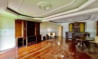 Imagem 4: Amplo Apartamento térreo com 4 dormitórios!