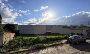 Imagem: Dois lotes à venda no Setor Moinho dos