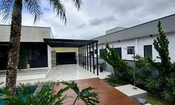 Imagem 2: Imóvel para venda tem 320 metros quadrados com 3 quartos em Santa Regina - Camboriú - SC