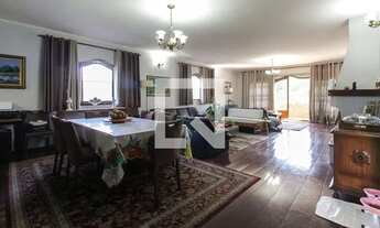 Imagem 2: Casa à Venda - Vila Jacuí, 4 Quartos, 858 m2