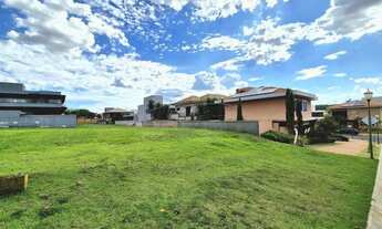 Imagem: Terreno de 420m² à venda em condomínio