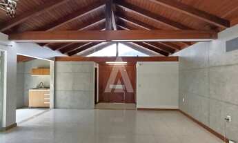 Imagem 6: Casa comercial localizada no bairro Atiradores, composta por 6 salas e vaga de garagem cob