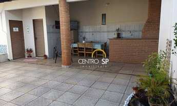 Imagem 6: Residência com Piscina e churrasqueira