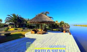 Imagem: Barranca de rio em Imbé, lindo quiosque