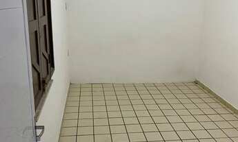 Imagem 2: Aluga-se kit net no ponto central próximo da getulio e mc donalds