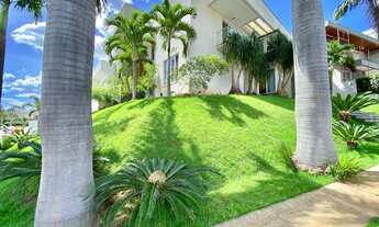 Imagem 3: Casa em terreno de esquina à venda no Condomínio do Lago!