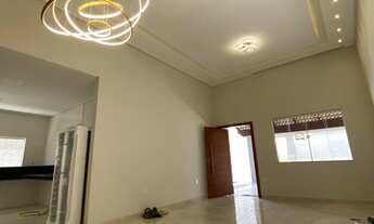 Imagem 2: Casa para venda tem 198 metros quadrados com 3 quartos em Jardim América - Eunápolis - BA