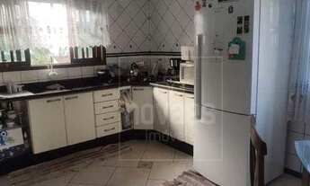 Imagem 5: Casa com 3 dormitórios à venda, 198 m² por R$ 760.000 - Petrópolis - Joinville/SC